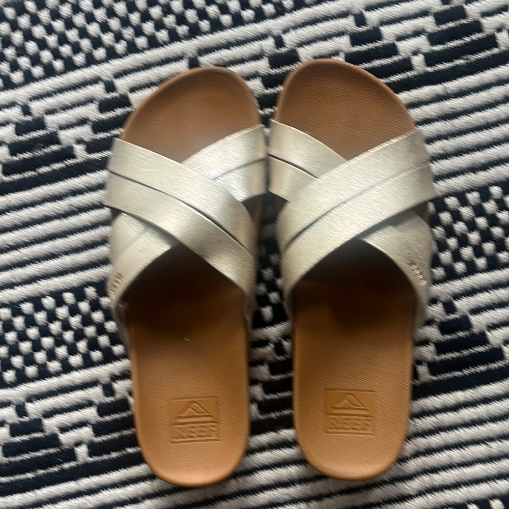 Gold Reeef sandals